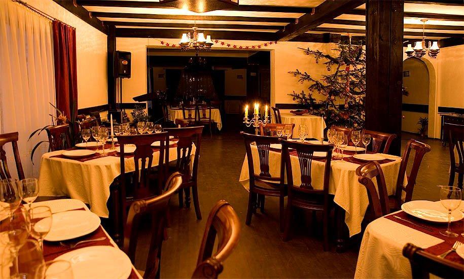 Casa Octavian Hotel Сучевица Екстериор снимка